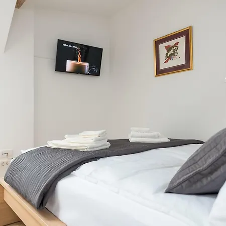 Apartman With Parking Ljubljana