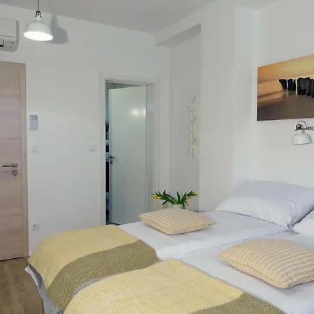 Apartment With Parking *