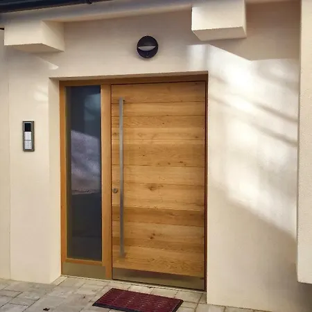 Apartmán With Parking Lublaň