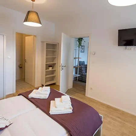 Apartmán With Parking