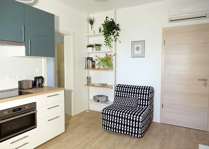 With Parking Apartment *