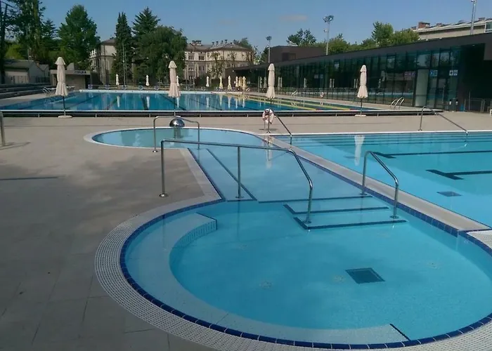 With Parking Apartmán *