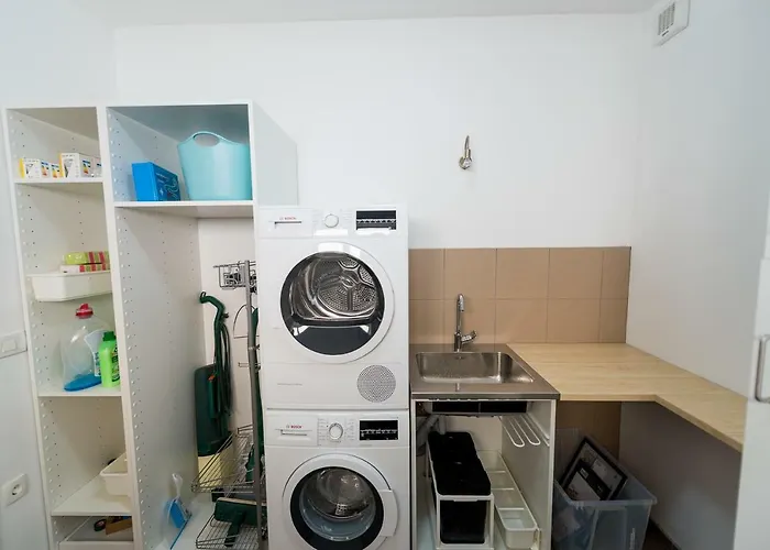 With Parking Apartment *