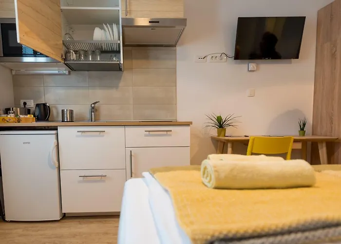 With Parking Apartment *