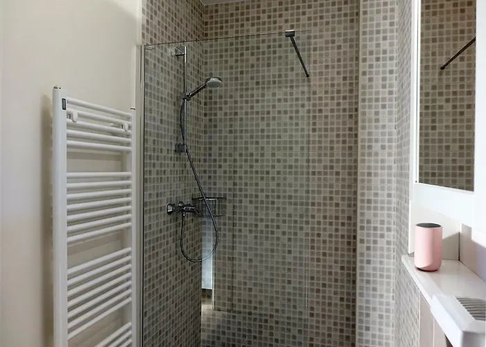 Apartma With Parking *