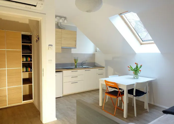 With Parking Apartma