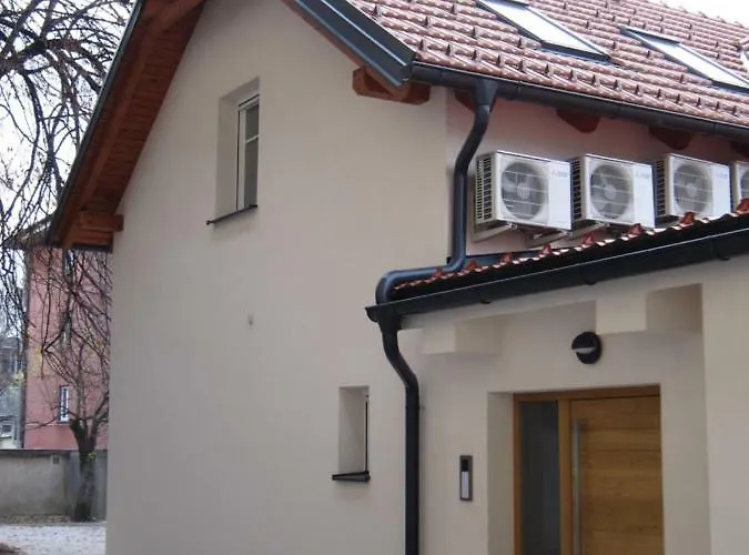 With Parking Apartma Ljubljana